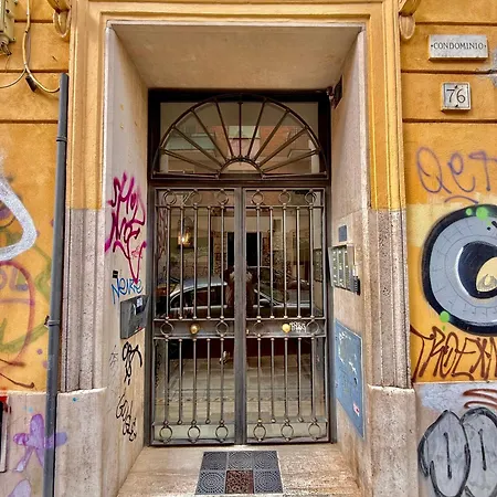 Apartment Latini 76